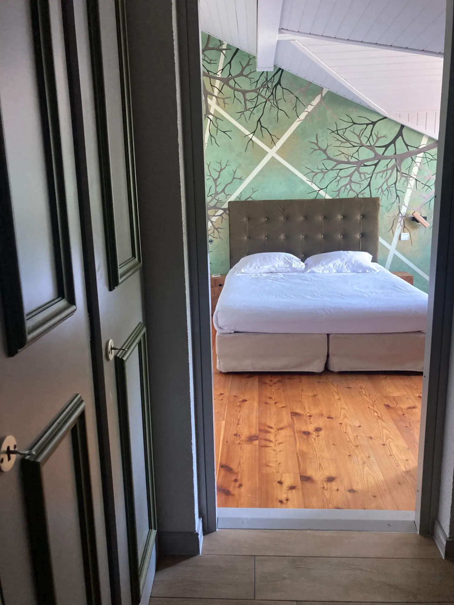chambre de l'hôtel l'arborescence